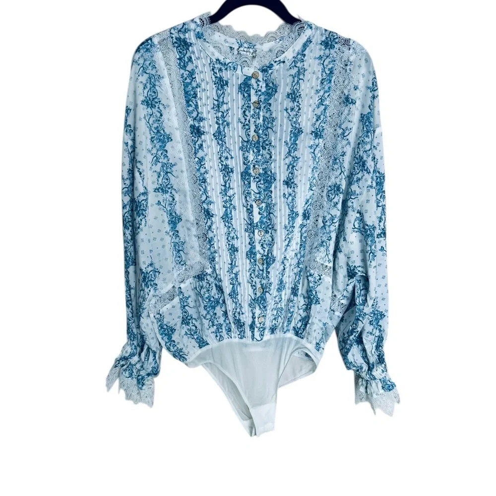 Free People After Hours Bodysuit Floral Printed Lace size Medium Boho Bohemian